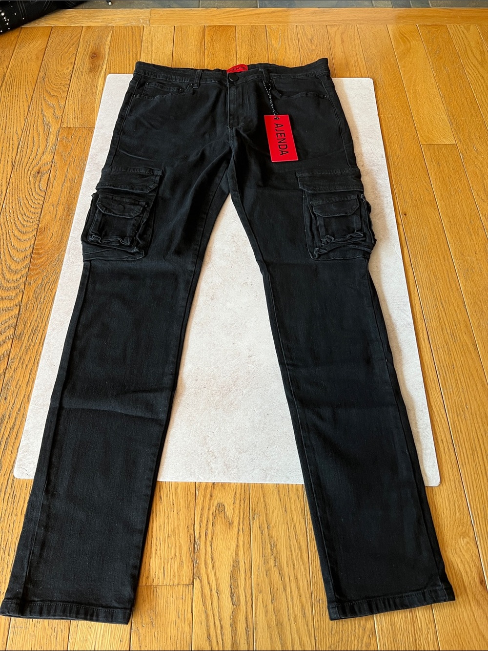 Ajenda Men’s Slim Black Cargo Jeans